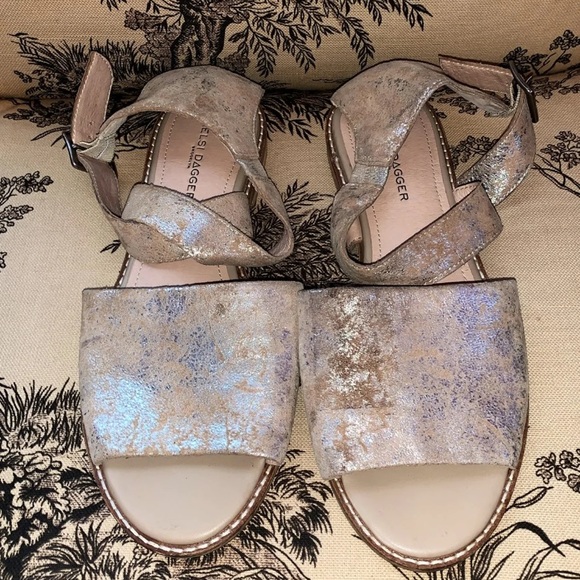 Shoes - Picture 2 of 2